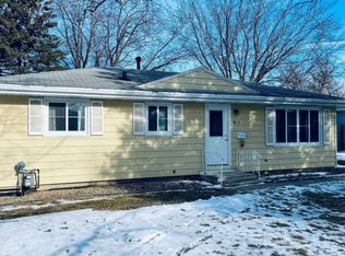 415 3rd St NE, Stewartville, MN 55976