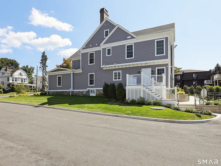 138 Deer Hill Ave #3 — Photo 5