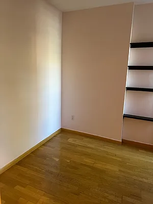 Rented by Batra Group Inc | media 10