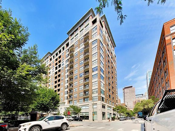 4th image of 849 N Franklin St Unit 1009
