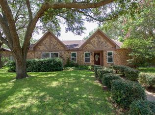 10410 Carlow Ln, La Porte, TX 77571