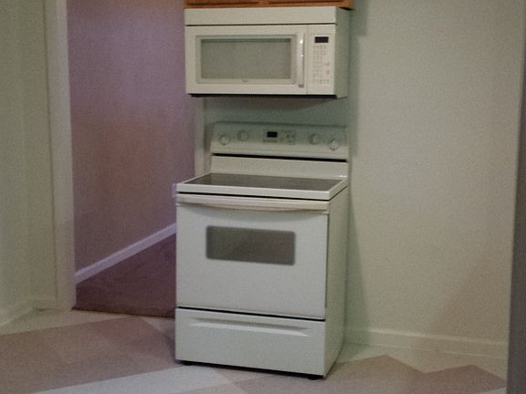 Kitchen view Stove & Micro