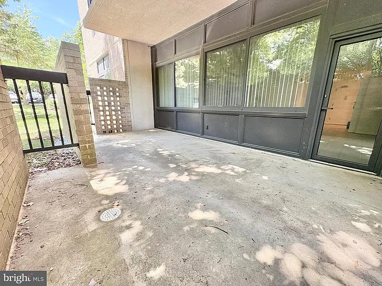 3713 George Mason Dr #T5W — Photo 19