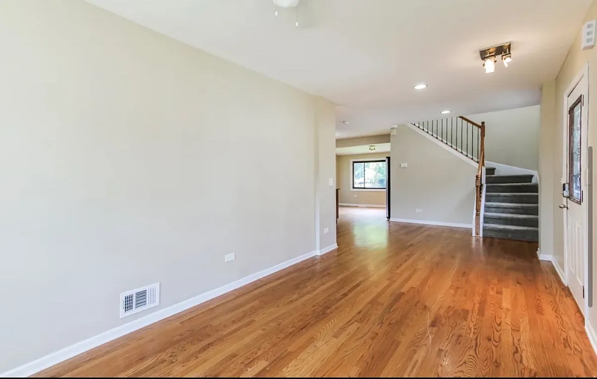 3 bed, 1230 sqft, $2,769 — Photo 4