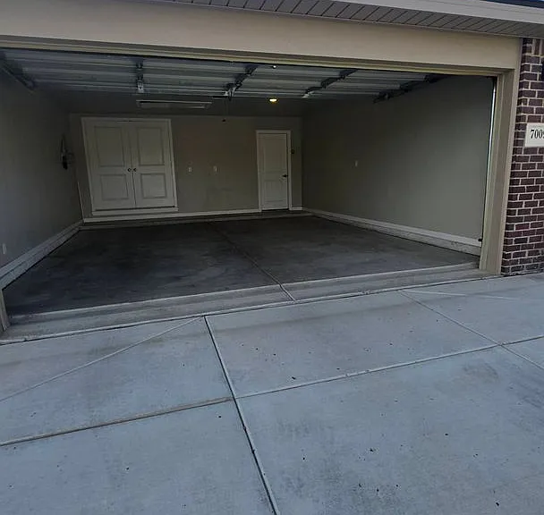 7009 Athens St — Photo 13