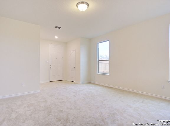 5th image of 314 Pleasanton Hts