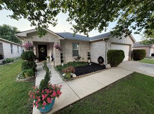 1632 Crown Point Dr, Little Elm, TX 75036