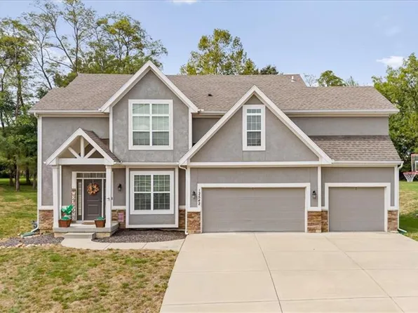 12542 Walnut Ct, Kansas City, MO 64145