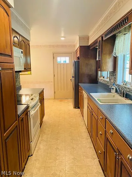 Thumbnail 14