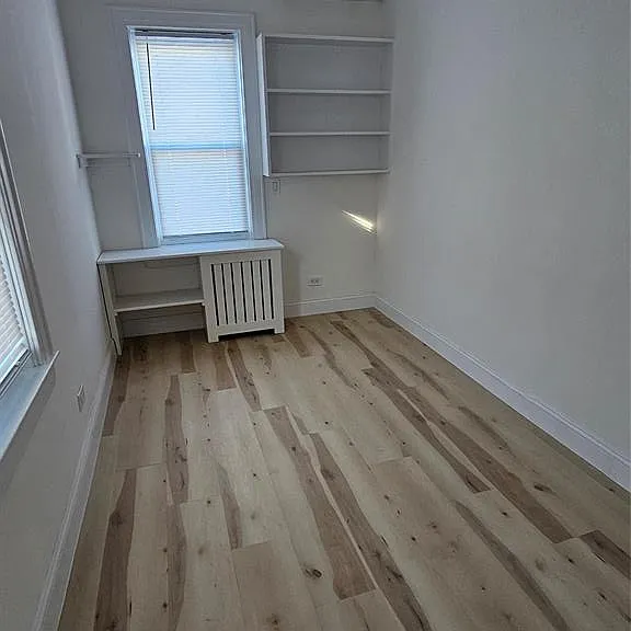 15909 Laburnum Ave — Photo 7