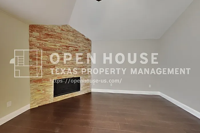 617 Creek Point Dr — Photo 4