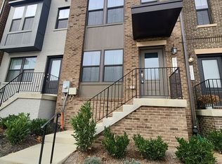 6730 Belcrest Rd, Hyattsville, MD 20782