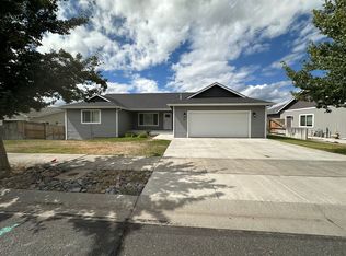 921 Quail Point Ct, Klamath Falls, OR 97601
