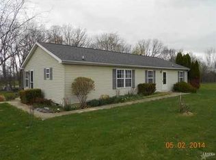 3070 W Wildlife Way, Albion, IN 46701