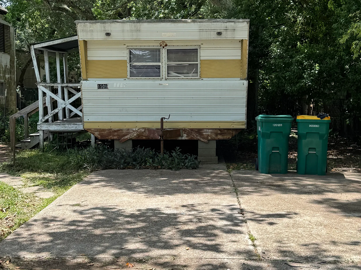 2 bed, 1.5 bath, 720 sqft, $800 — Photo 1