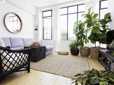 330 13th St #3A, Oakland, CA, 94612
