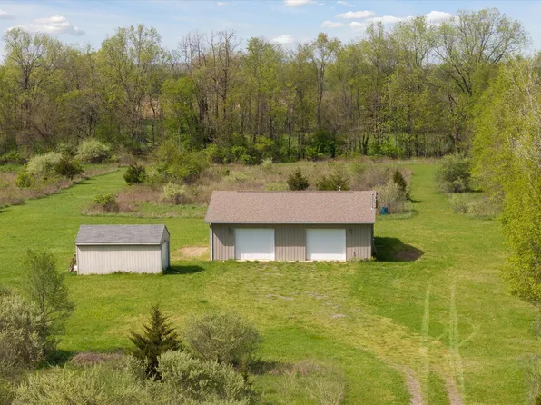 2582 Vicary Rd, Horton, MI 49246