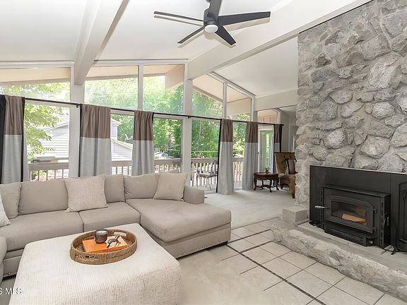 3rd image of 5021 Rudgate Blvd
