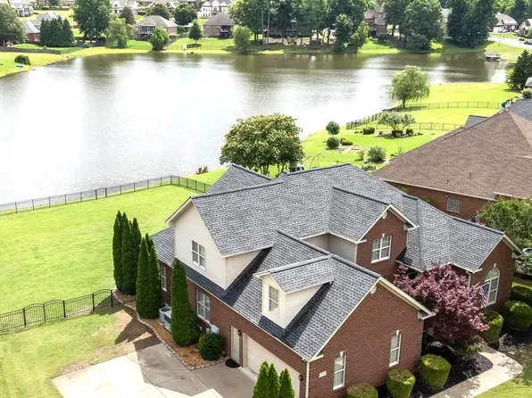 198 River Walk Trl, New Market, AL 35761