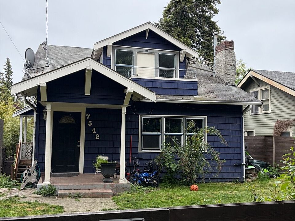 1st image of 7542 Roosevelt Way NE