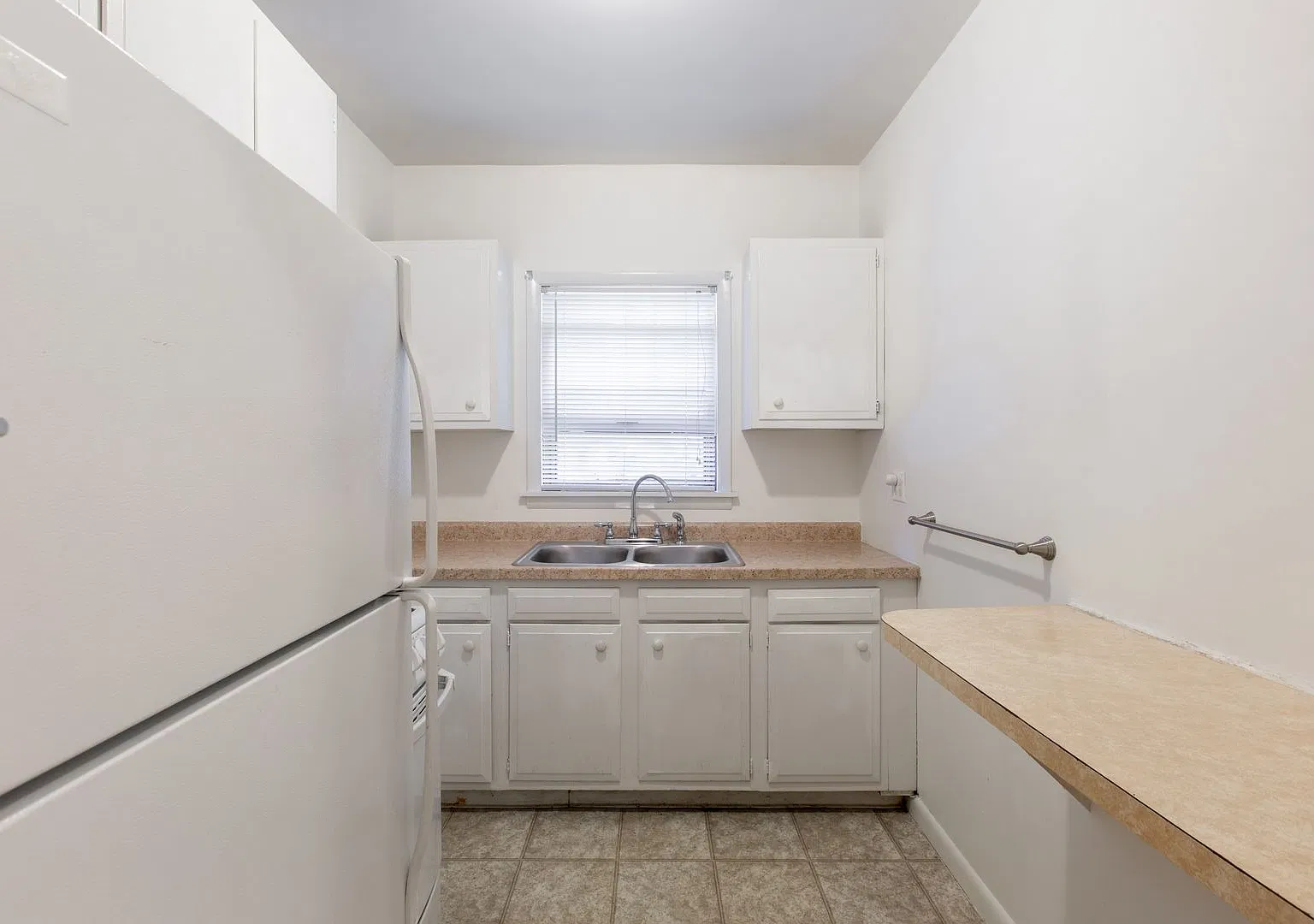 3508 Dupont Ave S — Photo 4