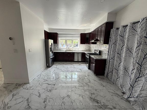 5th image of 1796 Castlemore Ave