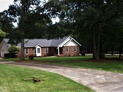 215 Firethorn Ln, Fayetteville, GA, 30215