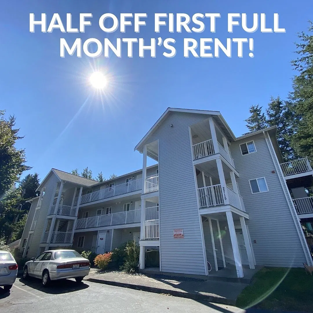 Rent Special! 2715 W. Maplewood Ave #224 — Photo 1
