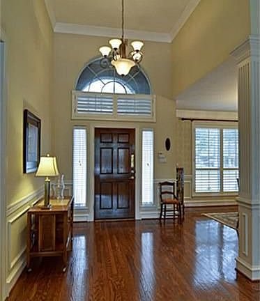 4th image of 8317 Thorncrest Ct