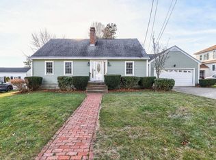 24 Saint James Rd, Shrewsbury, MA 01545