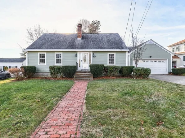 24 Saint James Rd, Shrewsbury, MA 01545