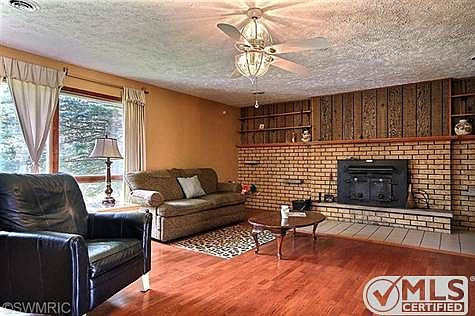 5th image of 23117 W Michigan Ave