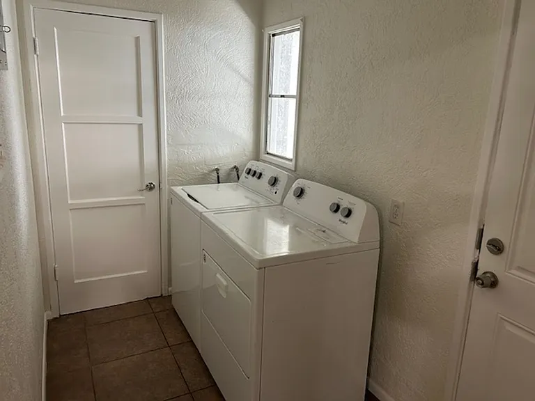 1746 W Thomas Rd — Photo 4