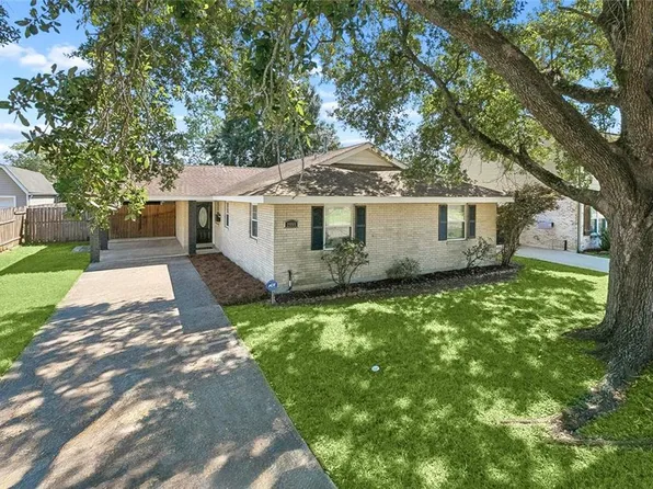 2109 James Dr, Marrero, LA 70072