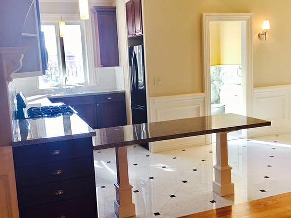 3rd image of 71 Sussex Street # Top Floor
