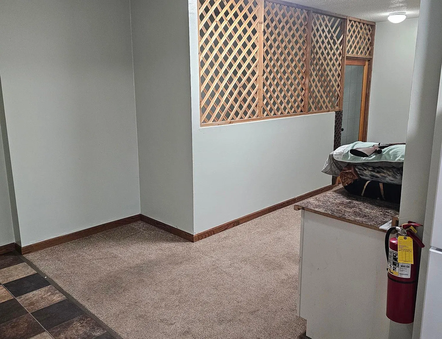 Private Room for Rent-All Utilities Included — Photo 1
