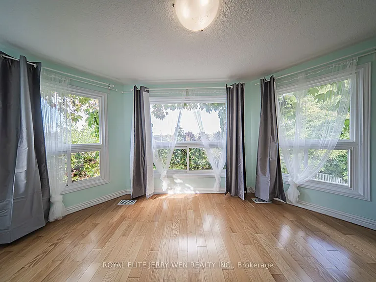 10 Kingsboro Rd — Photo 15