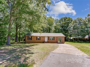 102 Marigold St, Kings Mountain, NC 28086