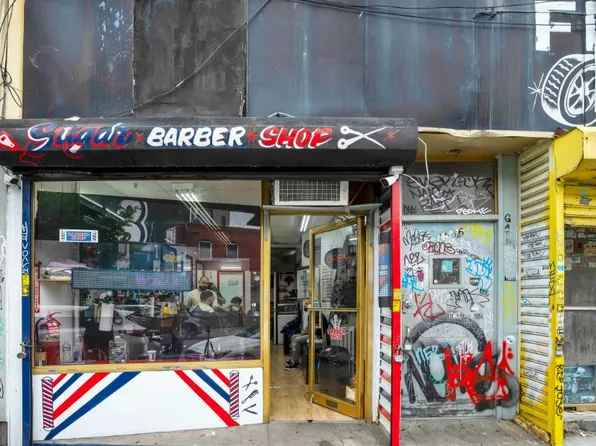 1536 Gates Avenue image 5 of 28