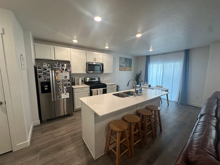 948 E Jack Dr — Photo 6