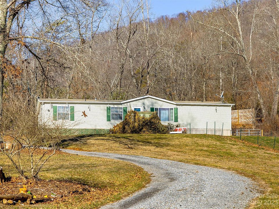 1st image of 218 Sunny Acres Pl