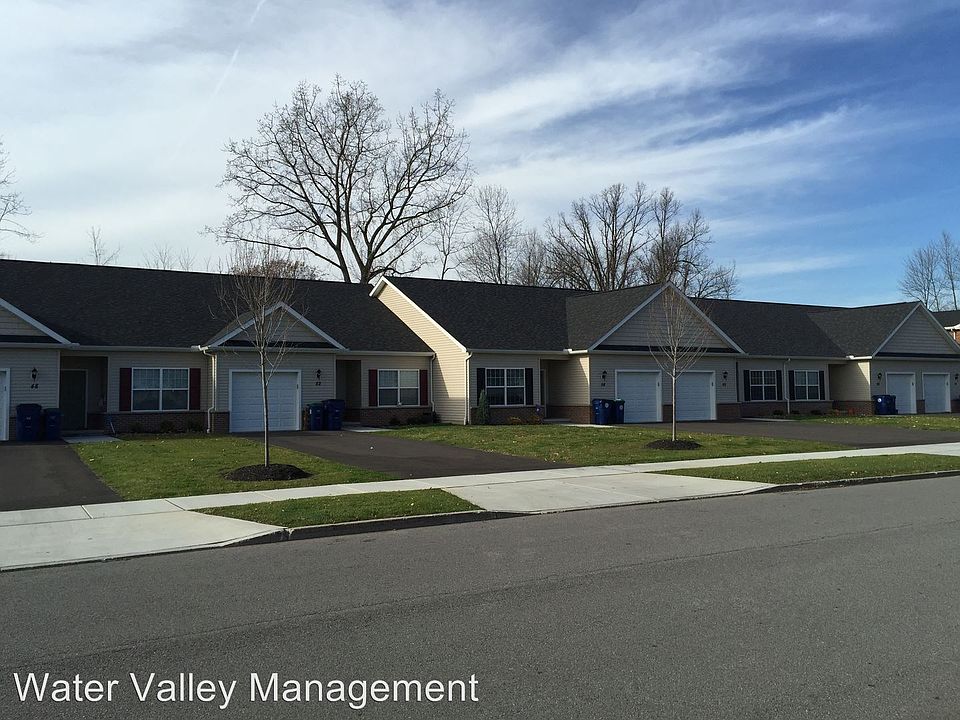 1st image of 22 Peppertree Dr