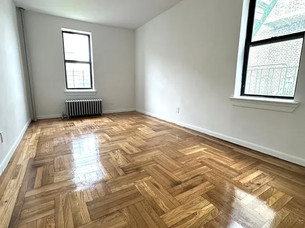 (undisclosed Address), Bronx, NY 10453