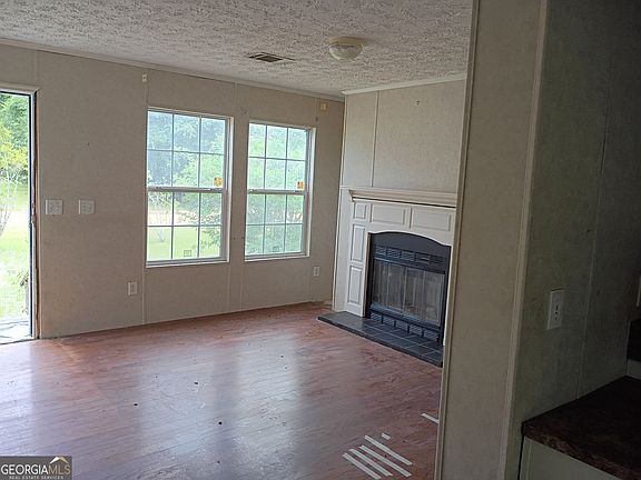 4th image of 952 River Ridge Cir