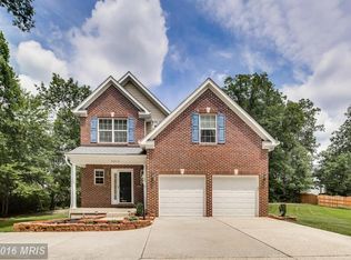 8214 W Hatton Ct, Severn, MD 21144