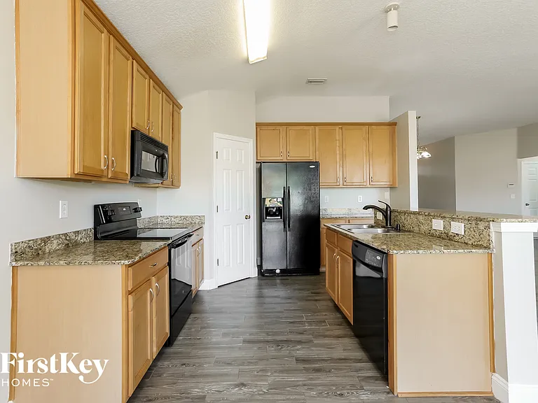 13760 Fish Eagle Dr W — Photo 6