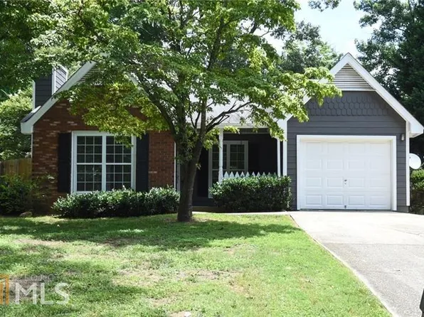 2452 Inverloch Cir, Duluth, GA 30096