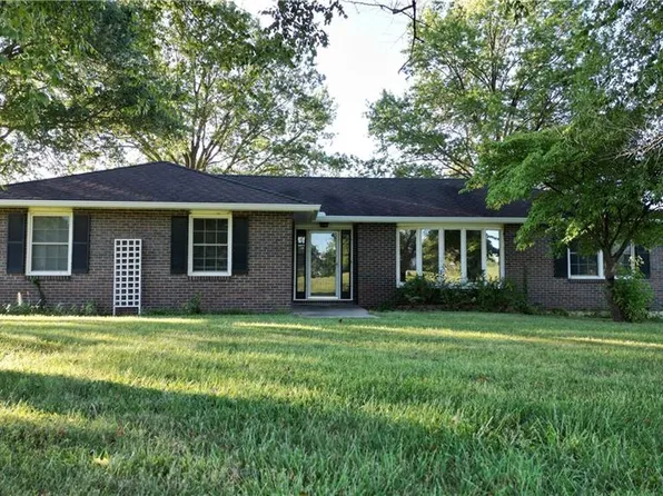 34173 N Reynolds Rd, Rayville, MO 64084