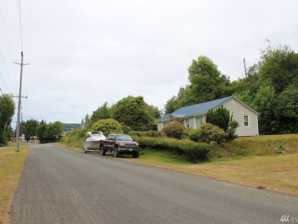 121 6th St, Clallam Bay, WA 98326 Zillow