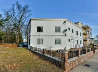 4635 Washington St APT 4, Boston, MA 02131